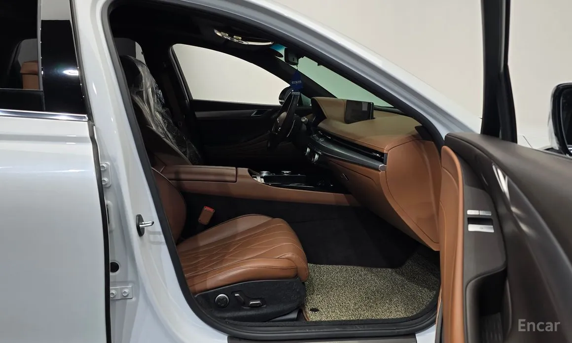 Фото 11 - Genesis G80