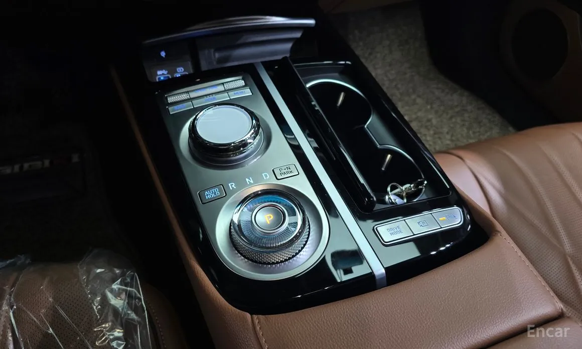 Фото 9 - Genesis G80