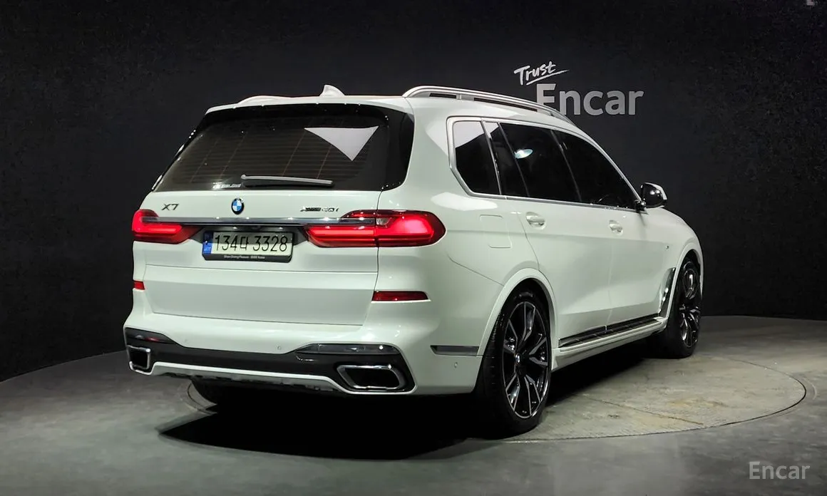 Фото 2 - BMW X7