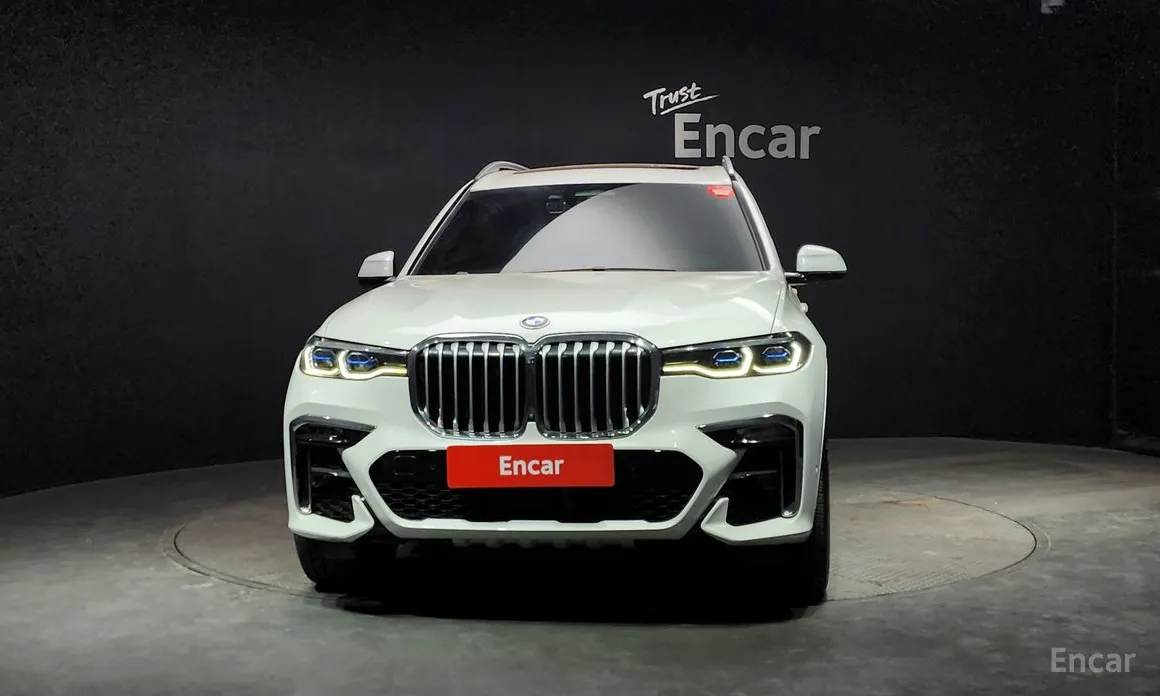 Фото 3 - BMW X7