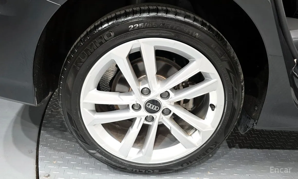 Фото 5 - Audi A3