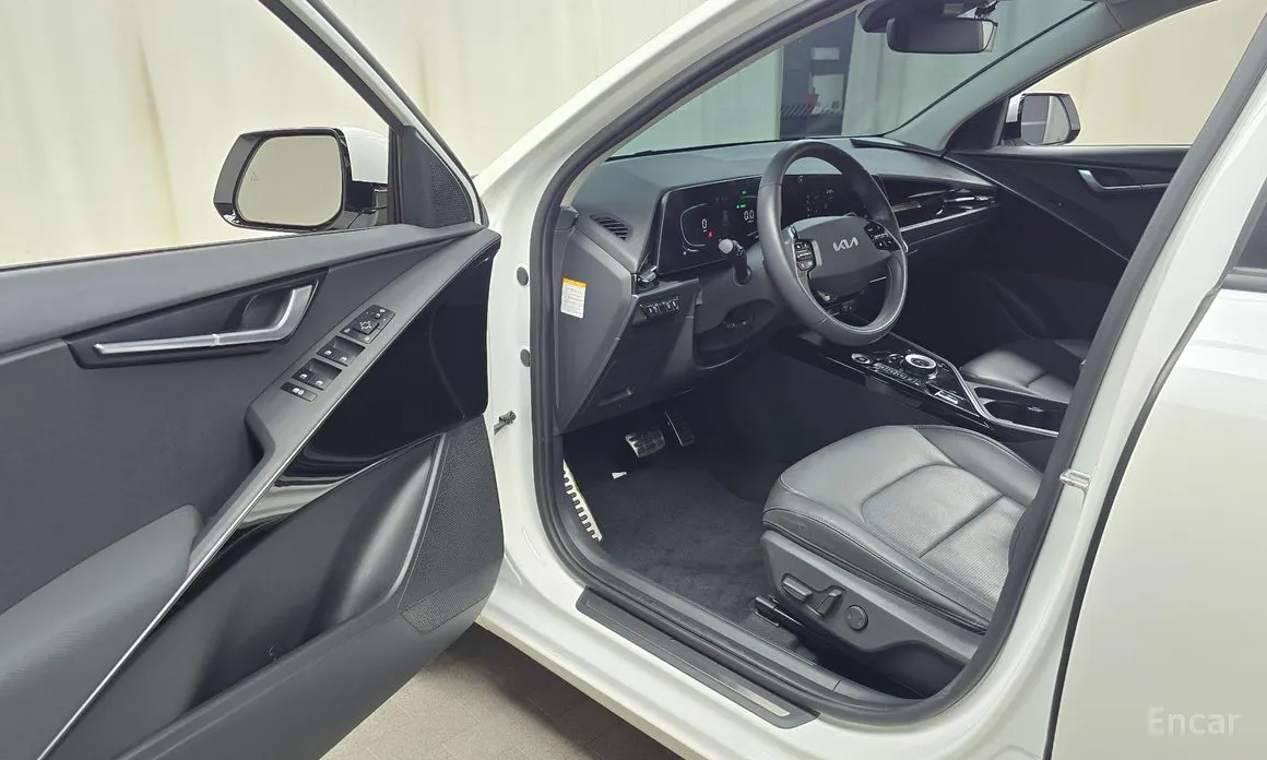 Фото 10 - Kia Niro