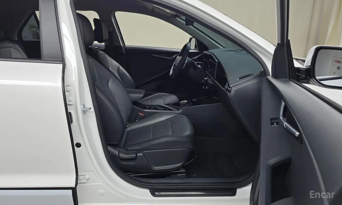 Фото 11 - Kia Niro