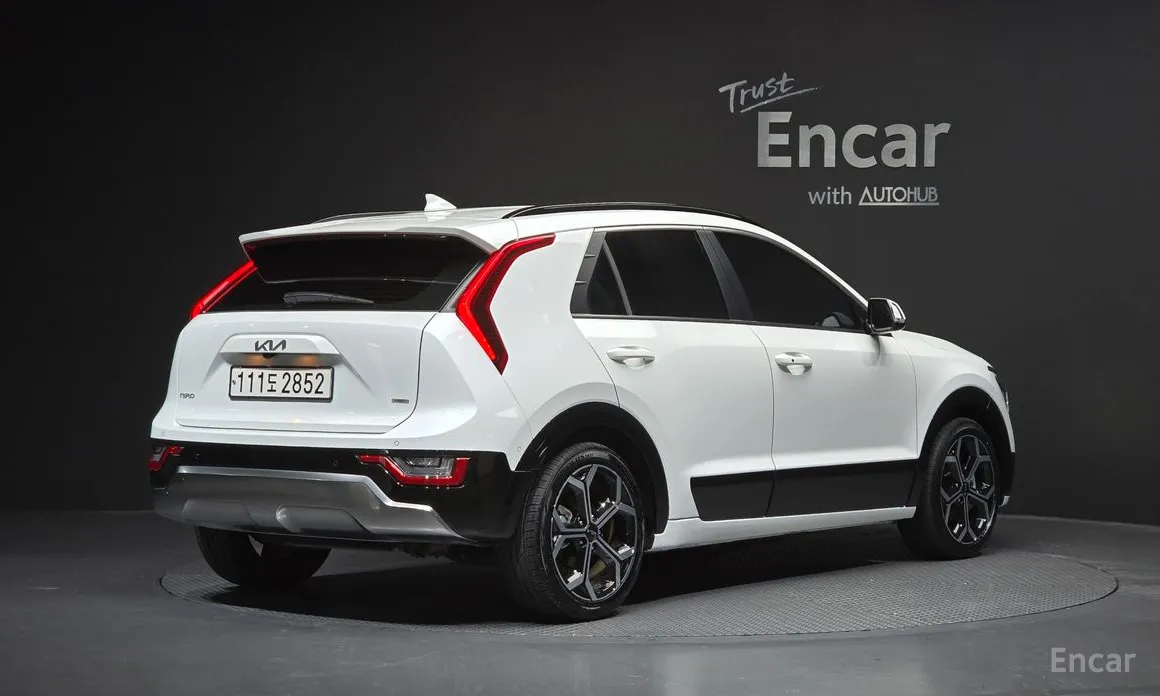 Фото 2 - Kia Niro