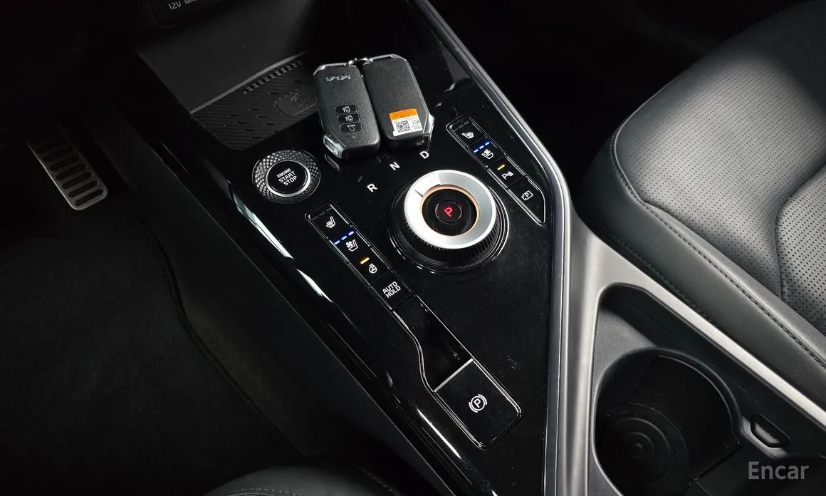 Фото 9 - Kia Niro