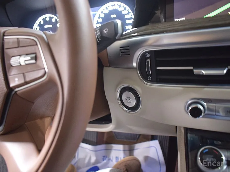 Фото 17 - Genesis G90