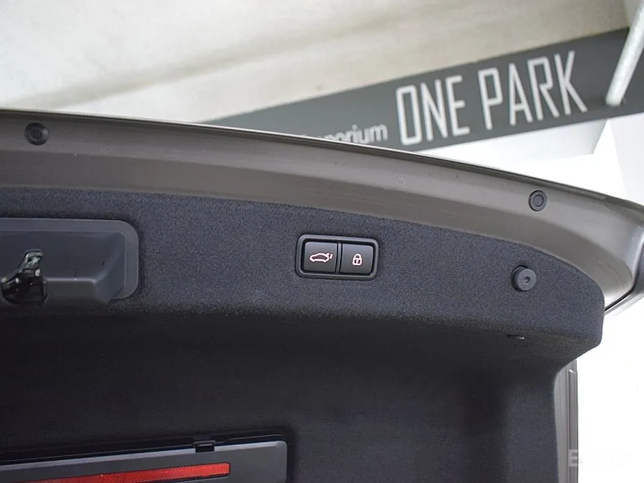 Фото 19 - Genesis G90