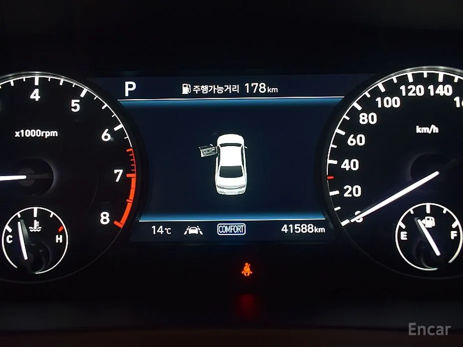 Фото 6 - Genesis G90