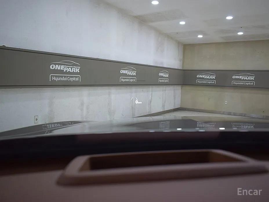 Фото 8 - Genesis G90