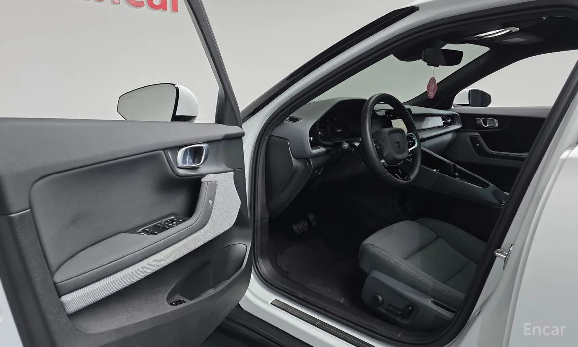 Фото 10 - Polestar 2