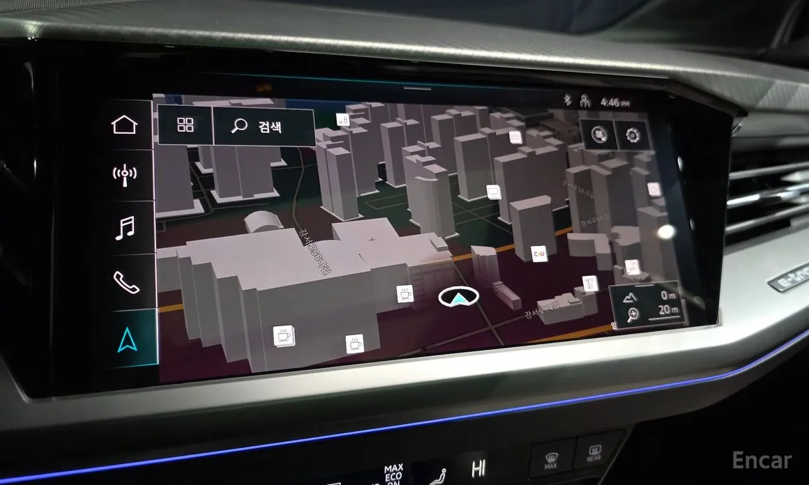 Фото 14 - Audi Q4 e-tron