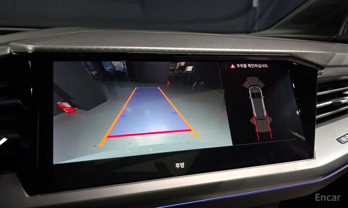 Фото 15 - Audi Q4 e-tron