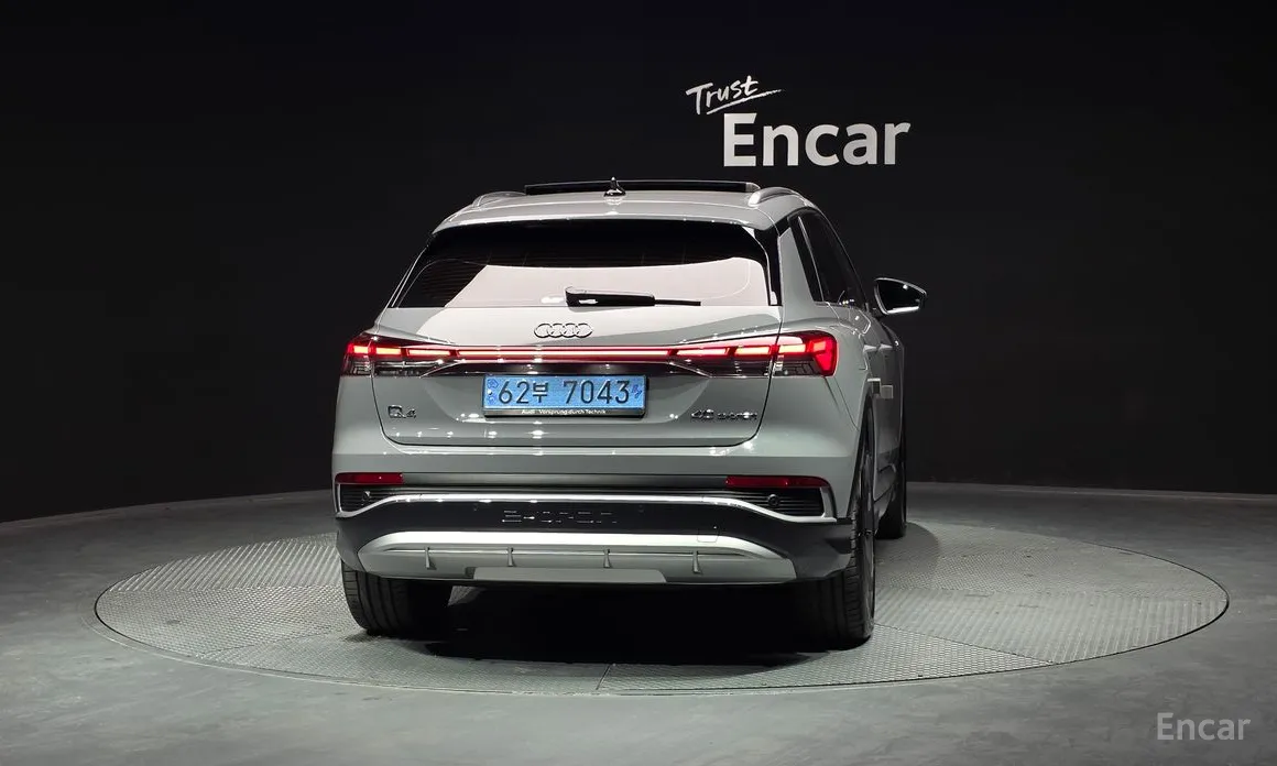 Фото 4 - Audi Q4 e-tron