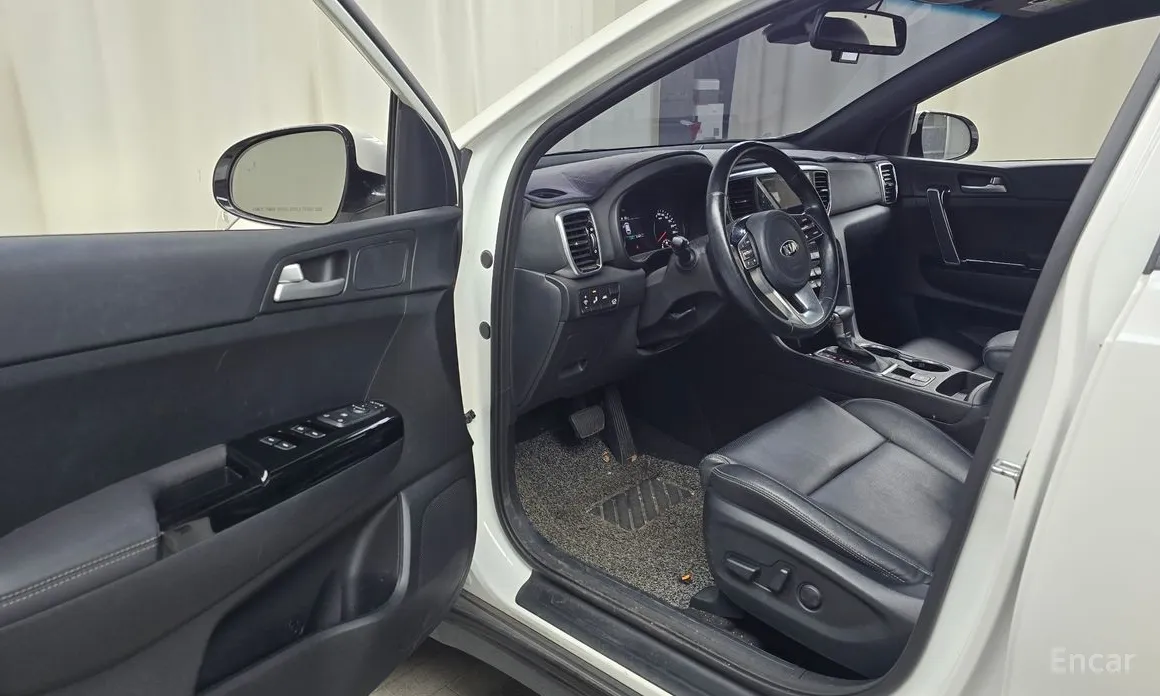 Фото 10 - Kia Sportage