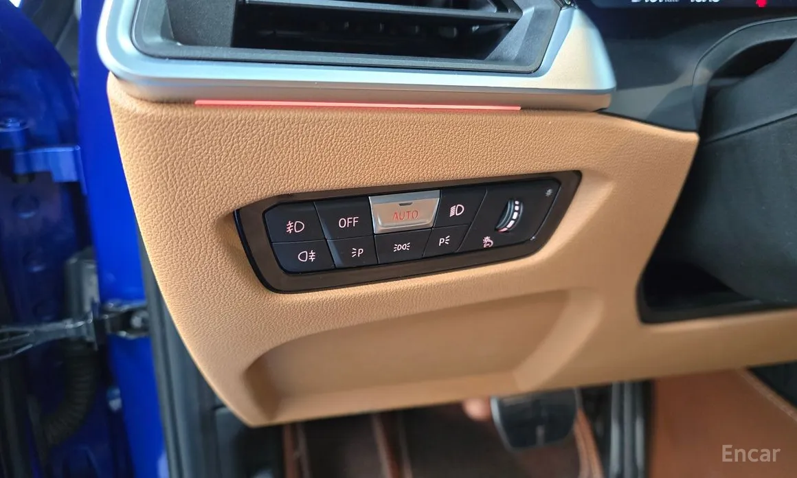 Photo 17 - BMW 3 Series