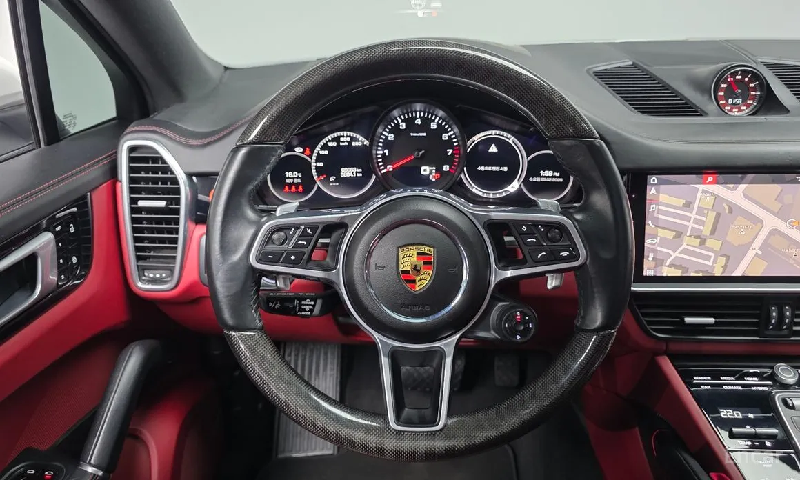 Фото 13 - Porsche Cayenne