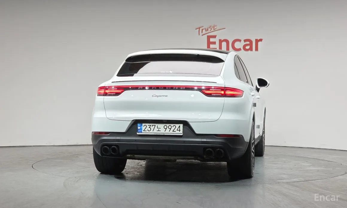 Фото 4 - Porsche Cayenne