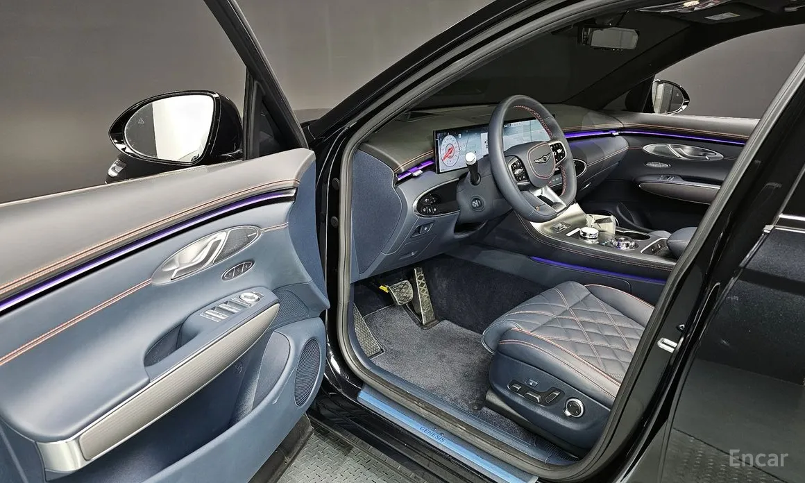 Фото 10 - Genesis GV70