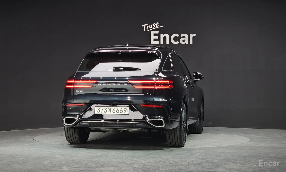 Фото 4 - Genesis GV70