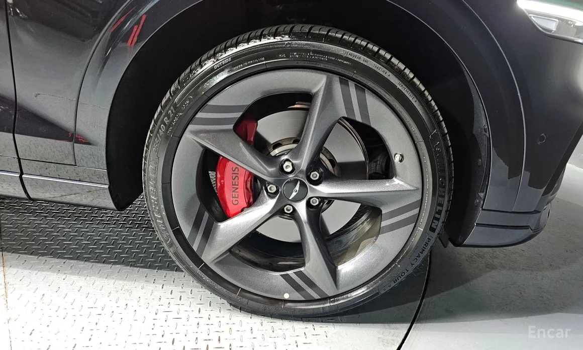 Фото 5 - Genesis GV70