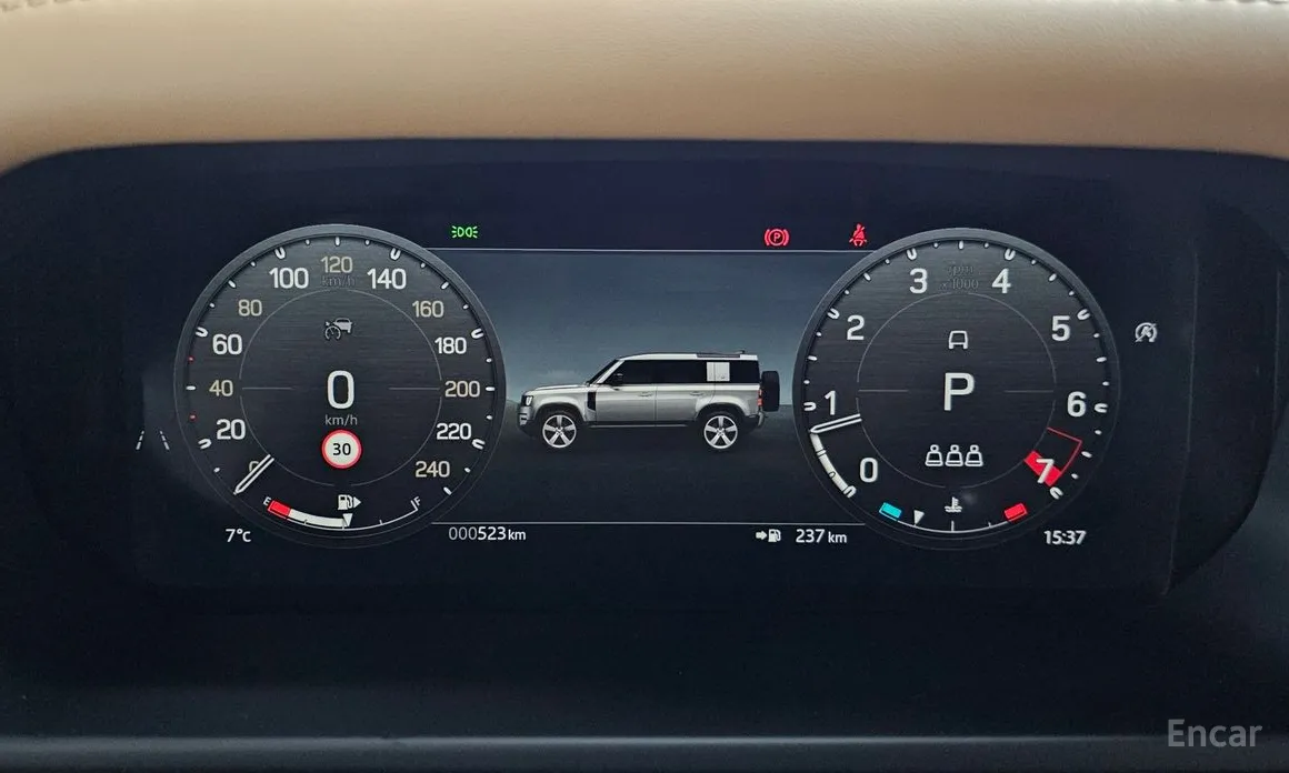 Фото 12 - Land Rover Defender