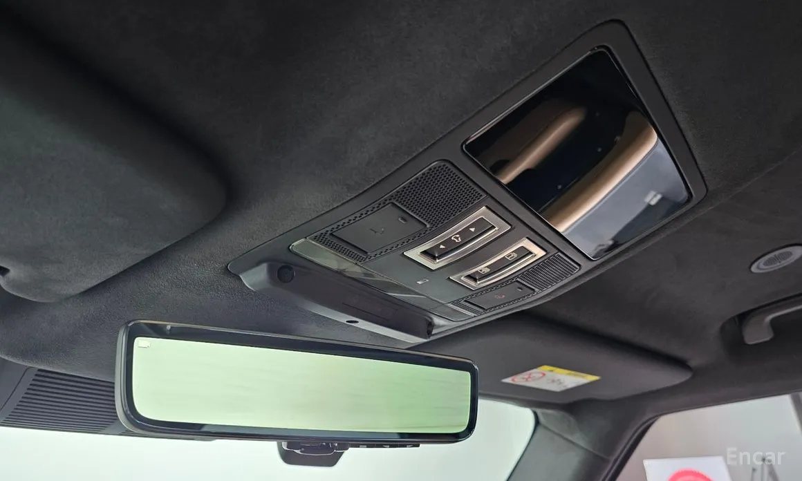 Фото 17 - Land Rover Defender