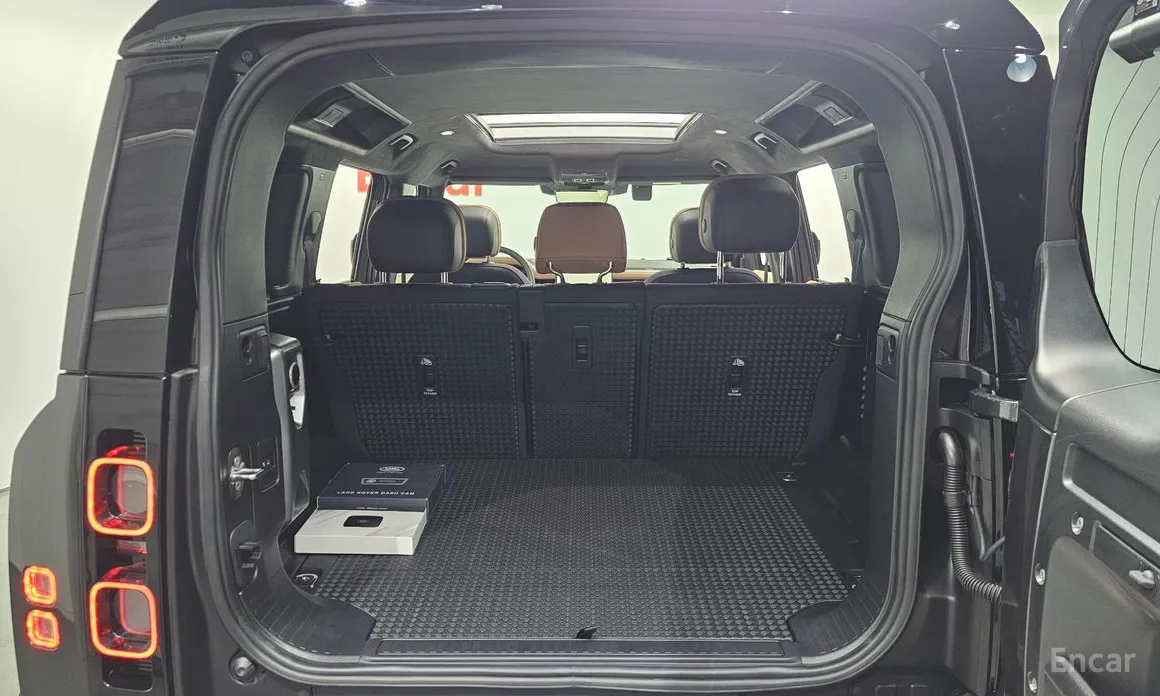 Фото 20 - Land Rover Defender