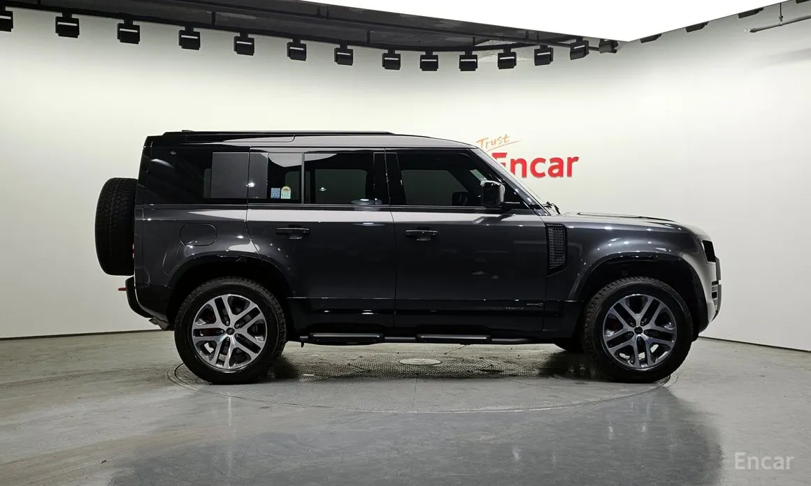 Фото 6 - Land Rover Defender