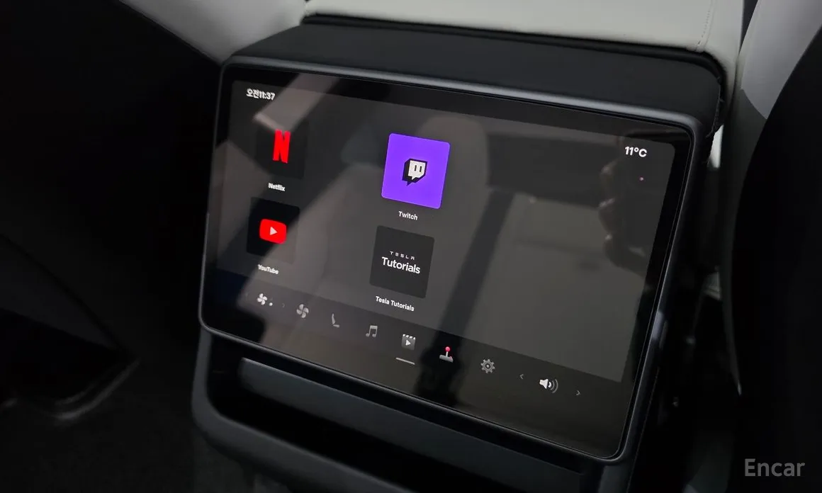 Фото 18 - Tesla Model Y