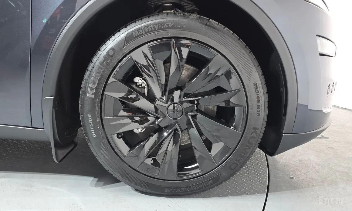 Фото 5 - Tesla Model Y