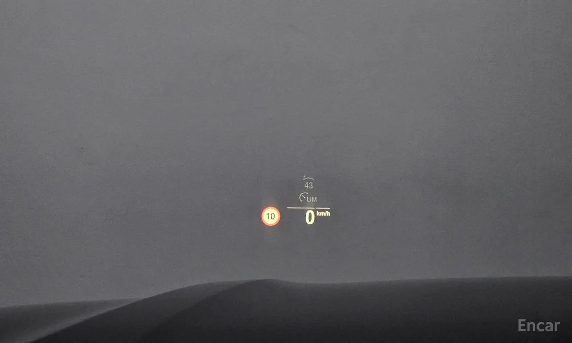 Фото 17 - BMW 7 Series