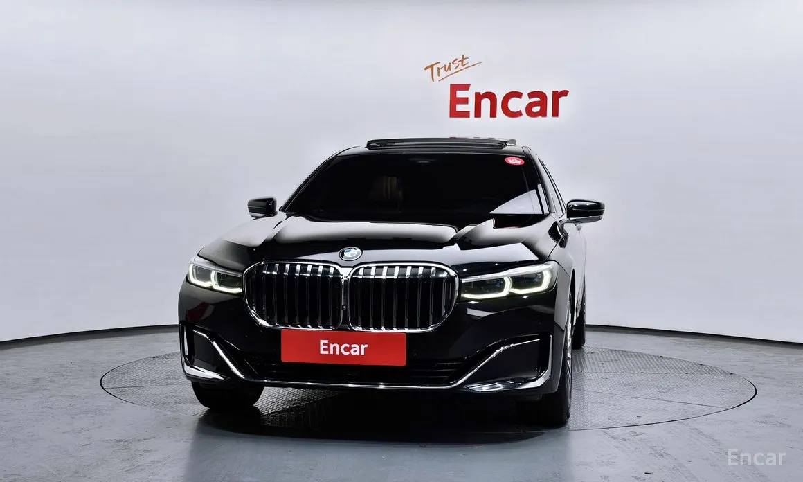 Фото 3 - BMW 7 Series