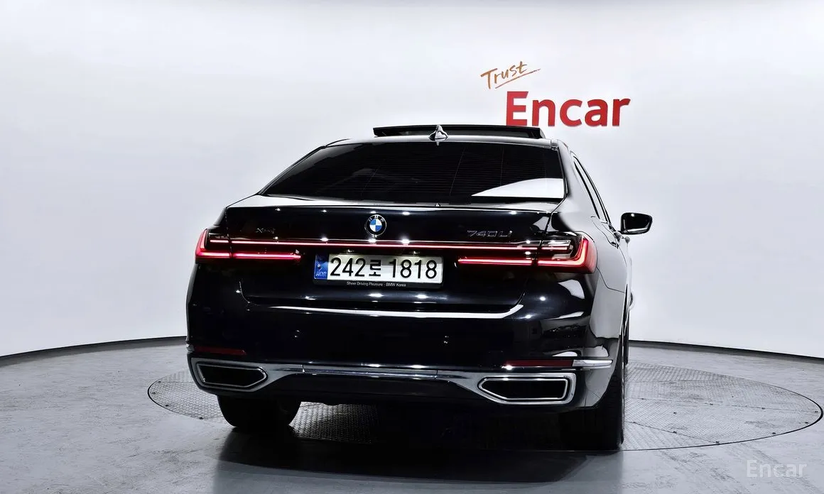 Фото 4 - BMW 7 Series