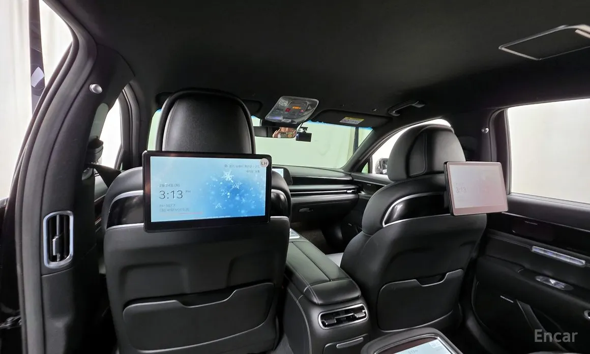 Фото 18 - Genesis G90