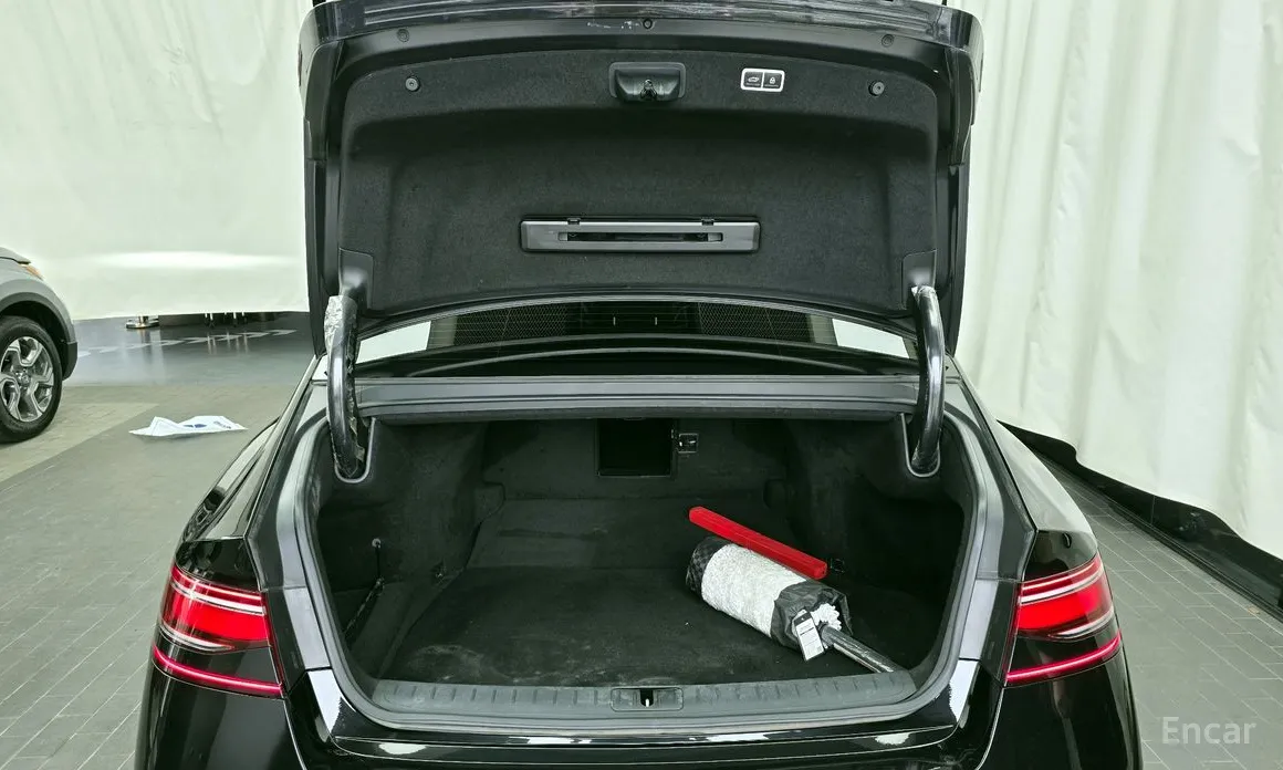 Фото 20 - Genesis G90