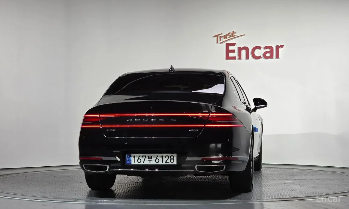 Фото 4 - Genesis G90