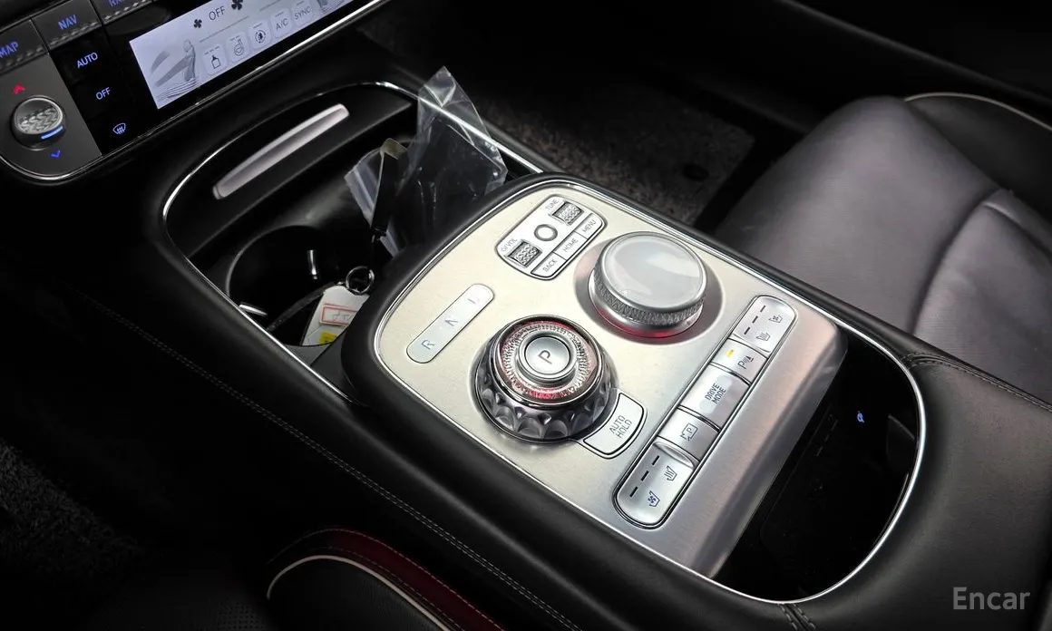 Фото 9 - Genesis G90