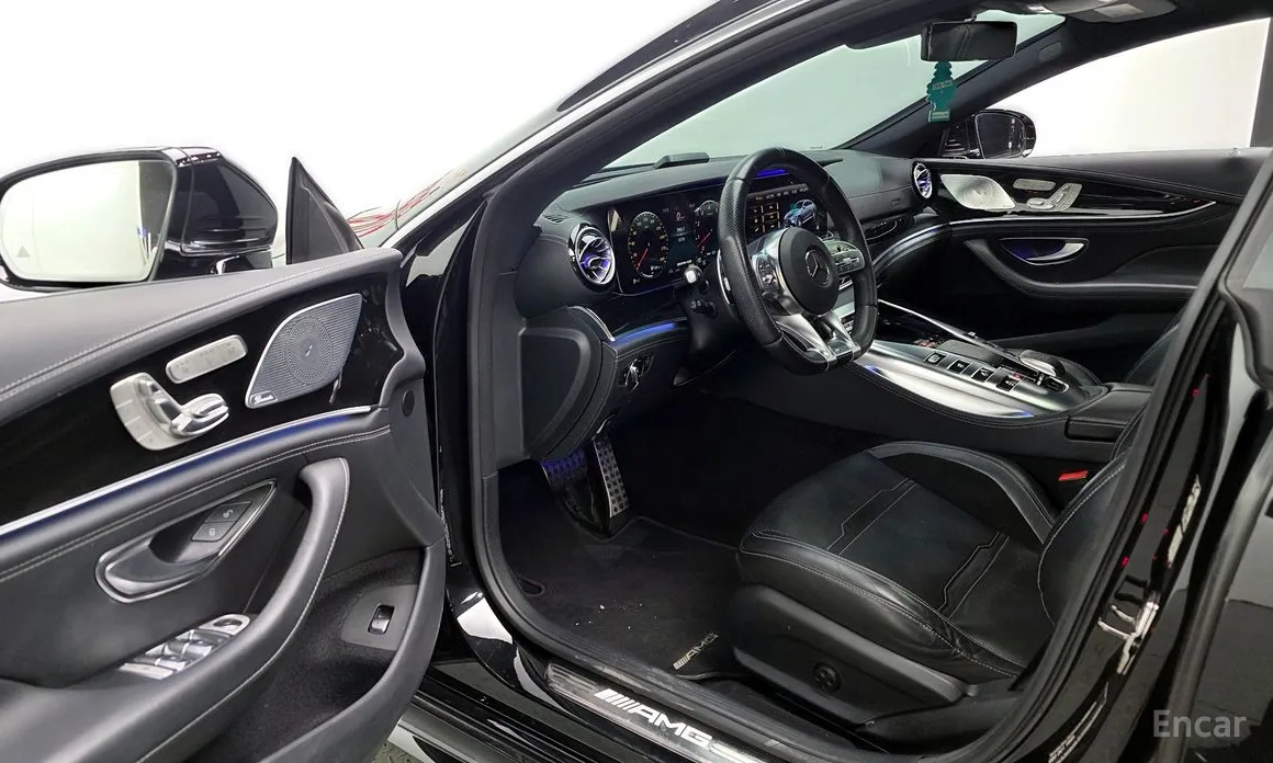 Фото 10 - Mercedes-Benz AMG GT