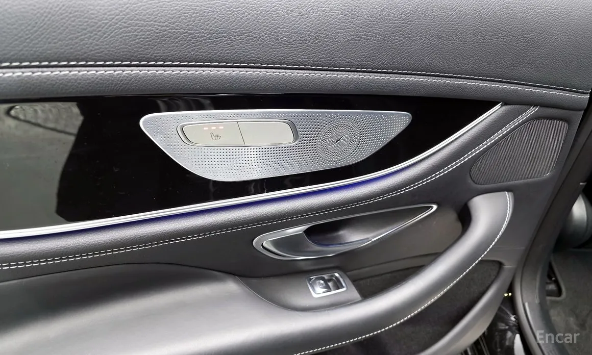 Фото 17 - Mercedes-Benz AMG GT