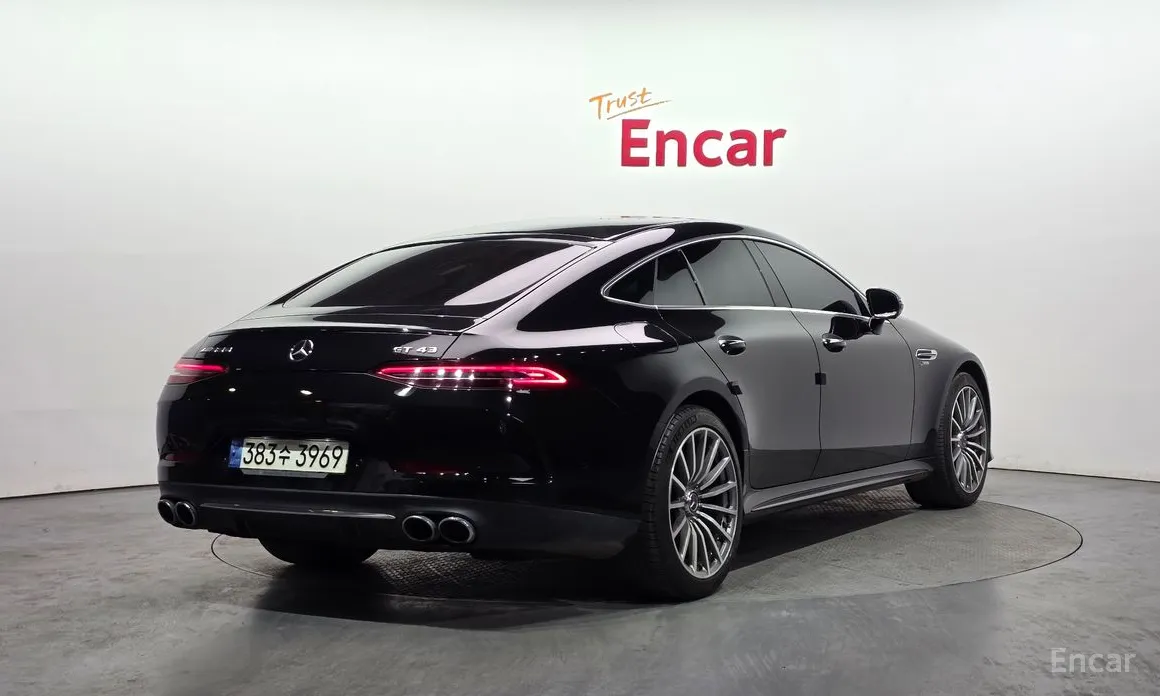 Фото 2 - Mercedes-Benz AMG GT