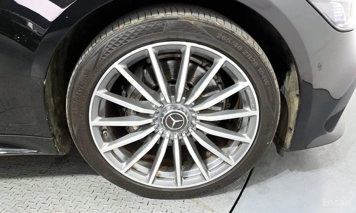 Фото 5 - Mercedes-Benz AMG GT