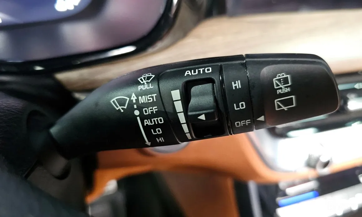 Фото 16 - Kia Mohave