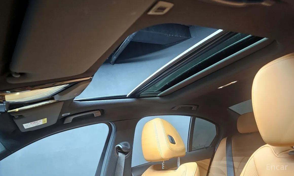 Фото 18 - BMW 3 Series