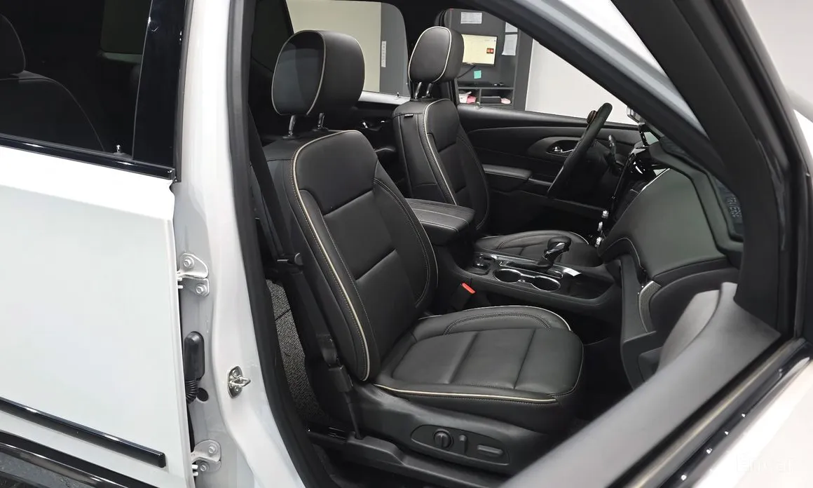 Фото 12 - Chevrolet Traverse