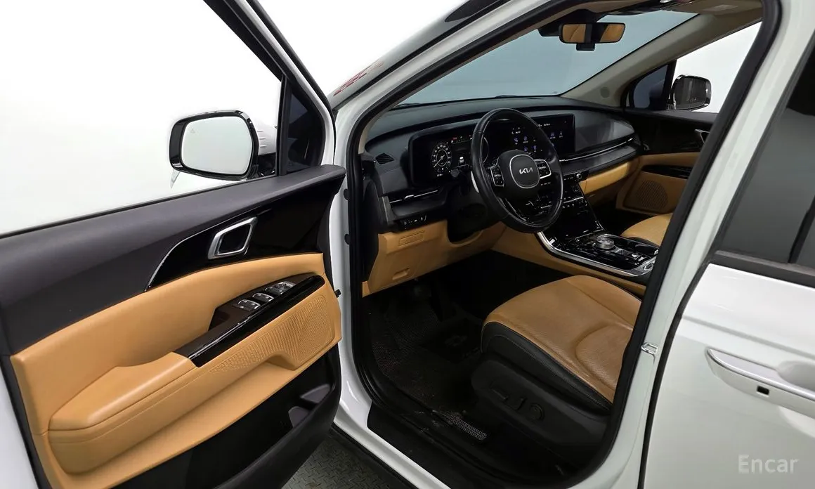 Фото 10 - Kia Carnival