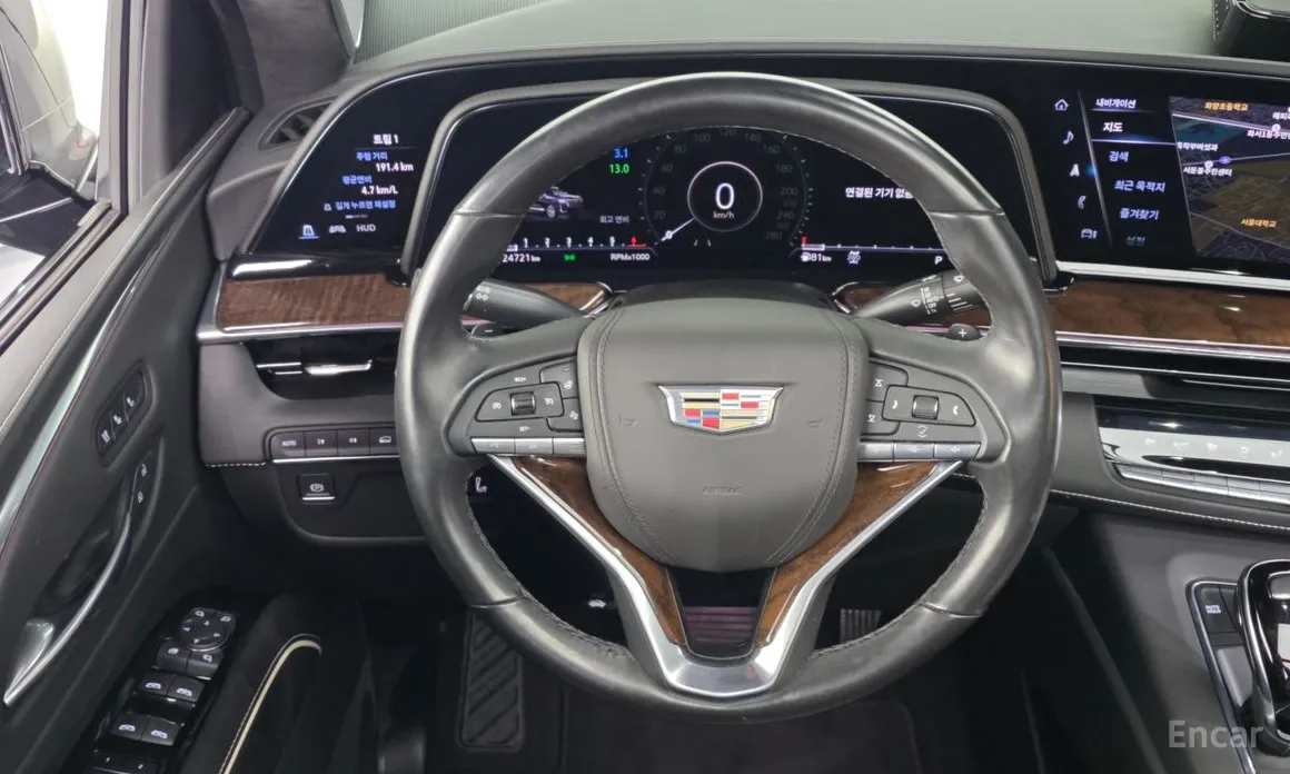 Фото 13 - Cadillac Escalade