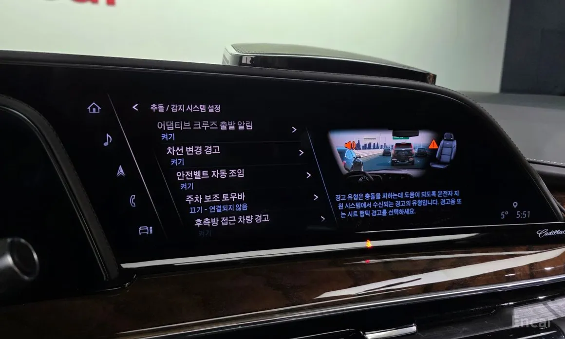 Фото 16 - Cadillac Escalade