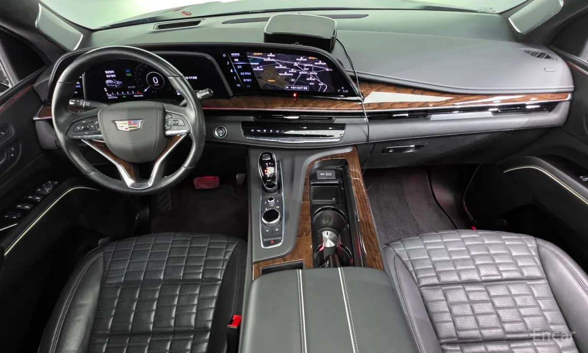 Фото 7 - Cadillac Escalade