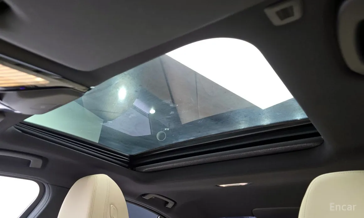 Photo 18 - BMW 3 Series