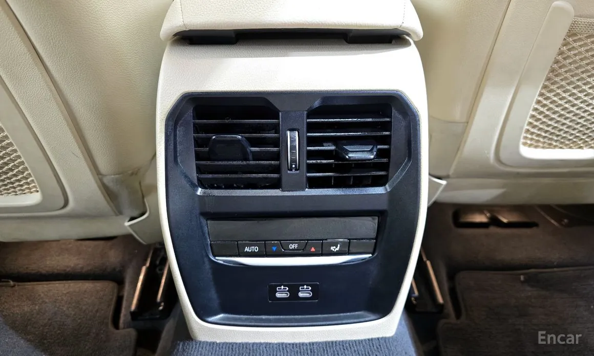 Photo 19 - BMW 3 Series